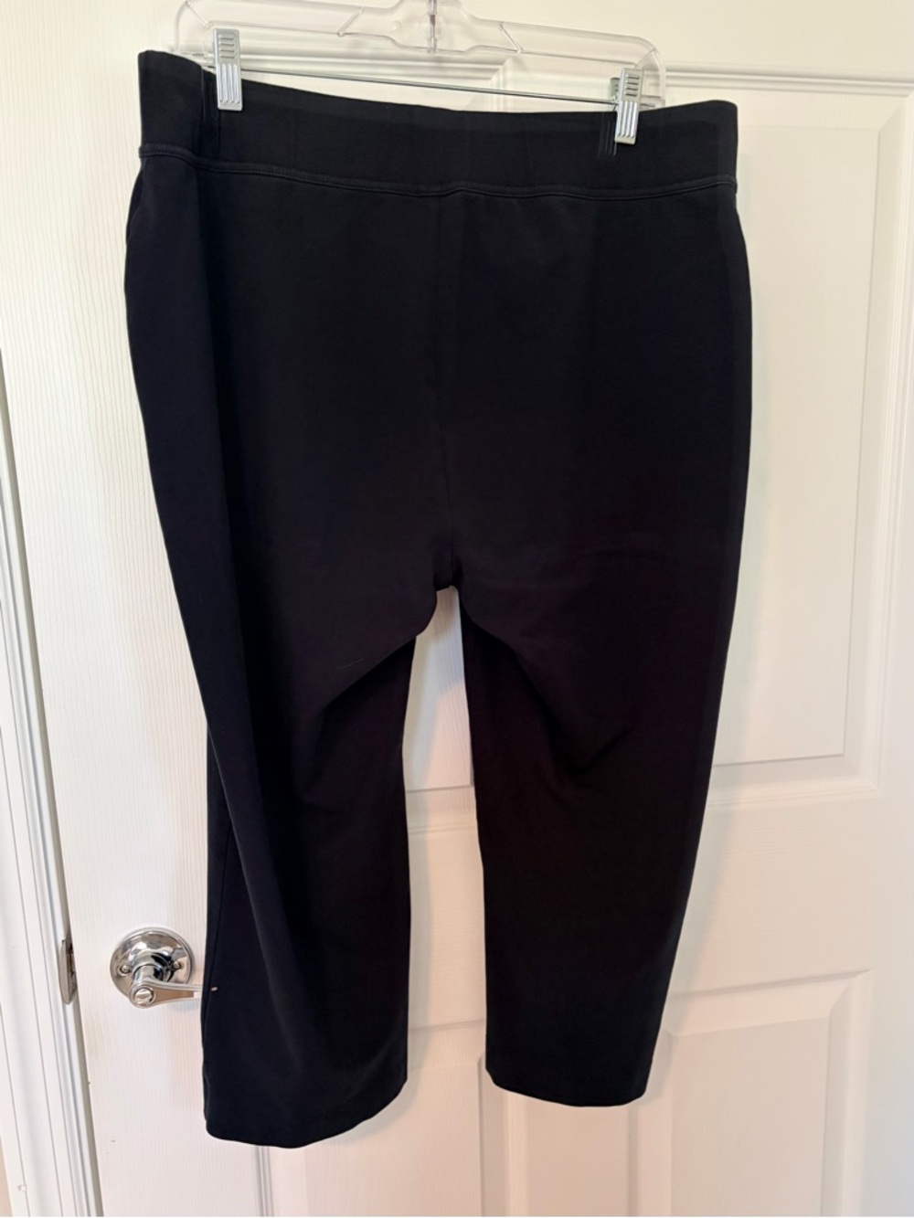 Lands' End Black Capri Stretch Pants